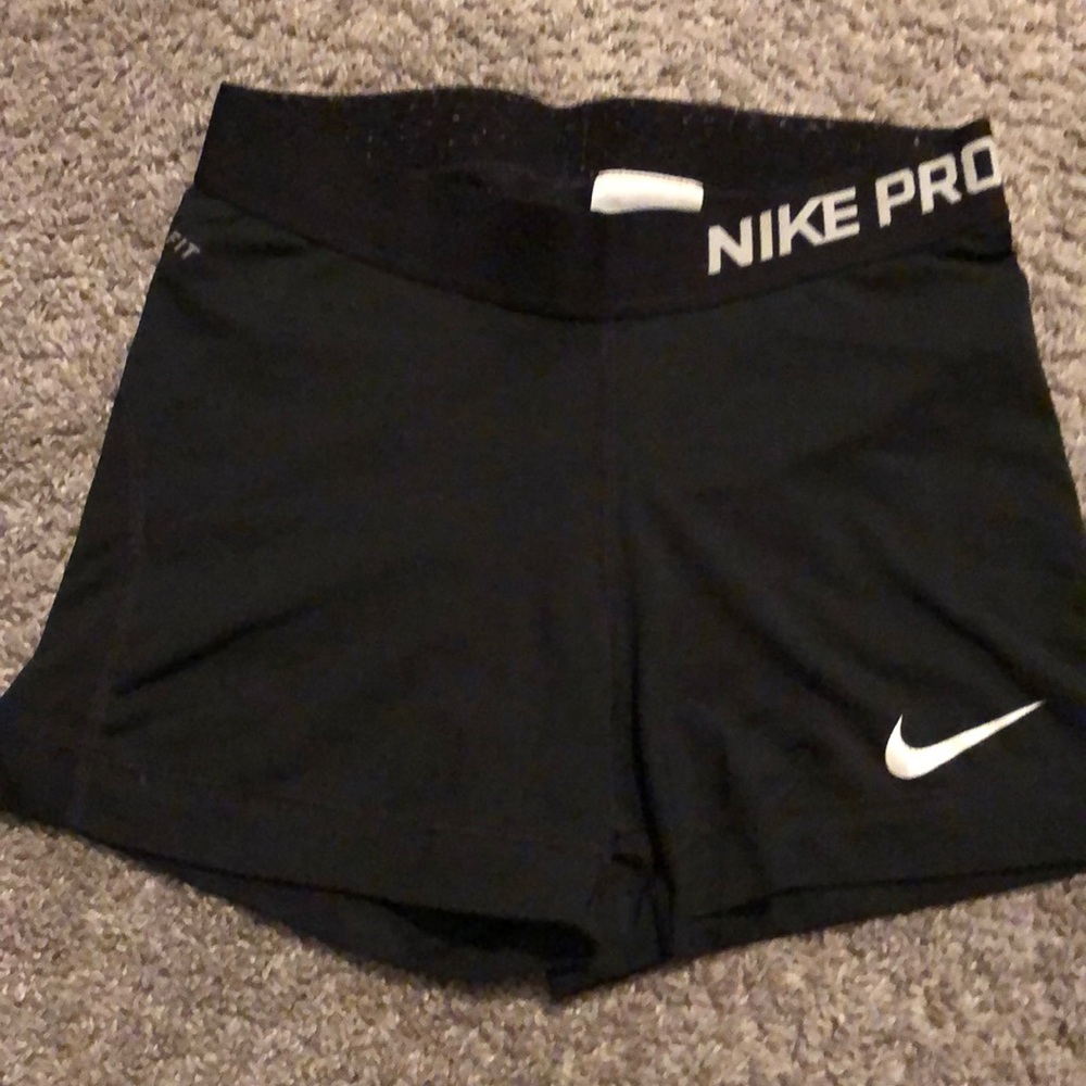 Black Nike Pros